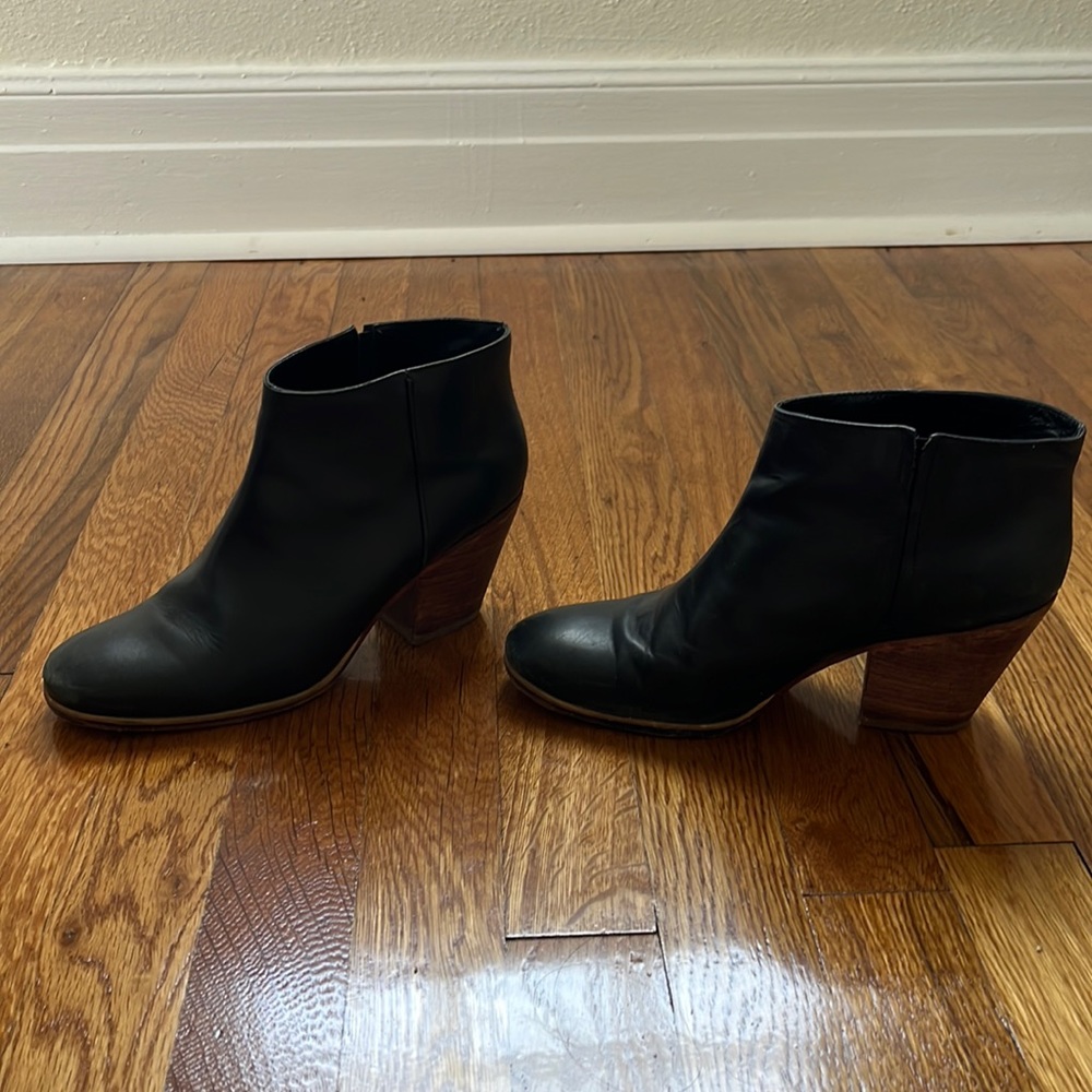 Rachel Comey Mars black leather ankle boots size 8